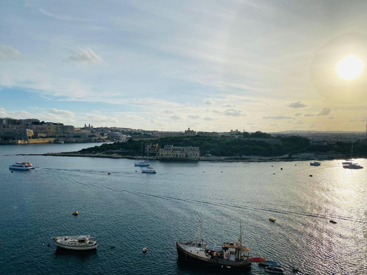 Sliema Seaview & Seafront- Apt 9, 49 Tigne Point Mansions מראה חיצוני תמונה